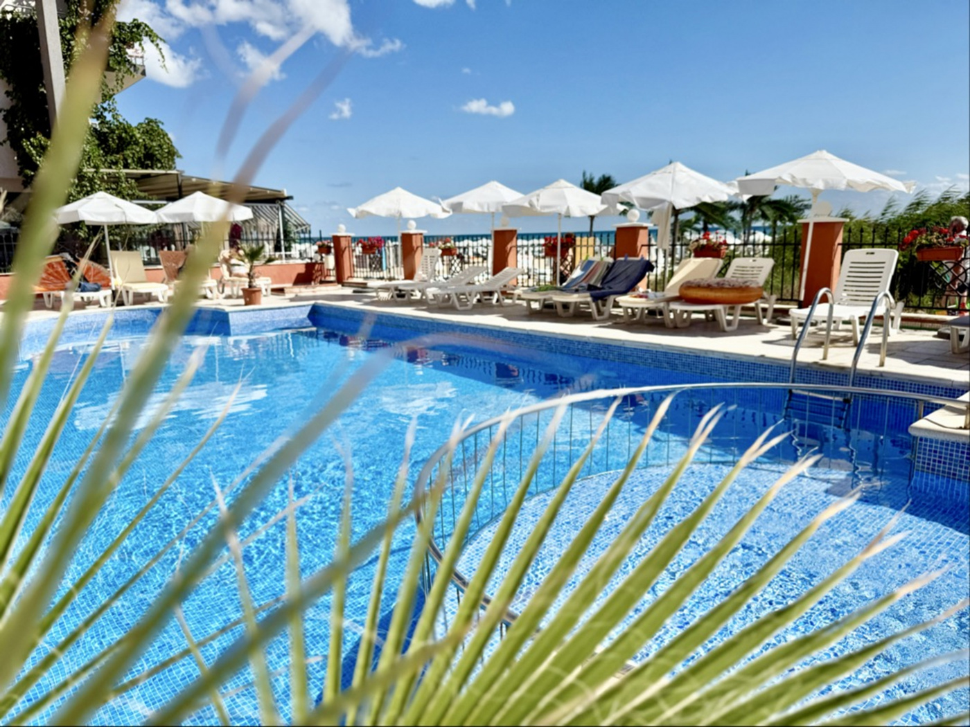 Carina Beach Апартхотел
